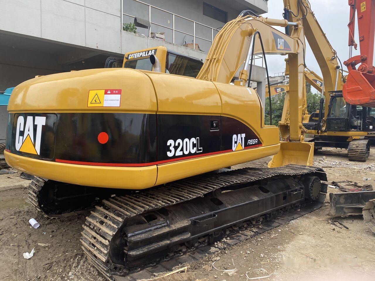 Caterpillar 320CL - Гусеничний екскаватор: фото 1 Caterpillar 320CL - Гусеничний екскаватор: фото 1