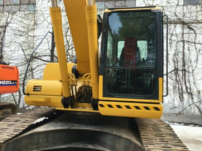 Komatsu PC220-7 - Міні-екскаватор: фото 1 Komatsu PC220-7 - Міні-екскаватор: фото 1