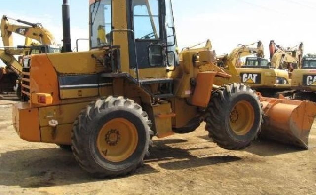 Komatsu wa100-1 - Колісний навантажувач: фото 3 Komatsu wa100-1 - Колісний навантажувач: фото 3
