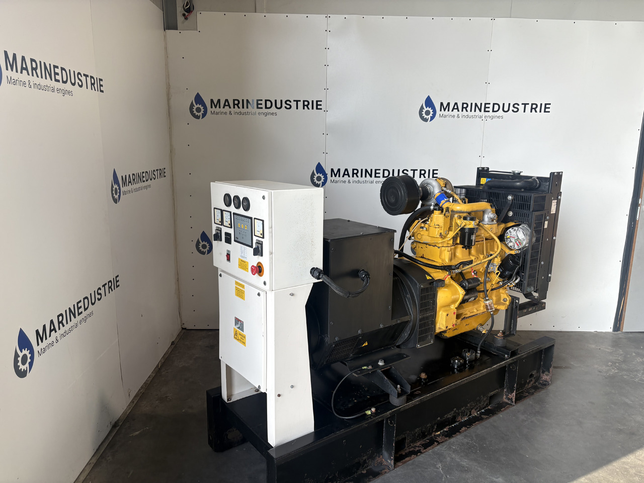 John Deere John Deere 4039TF009 65KVA Stamford - Двигун в категорії Промислове обладнання: фото 3 John Deere John Deere 4039TF009 65KVA Stamford - Двигун в категорії Промислове обладнання: фото 3