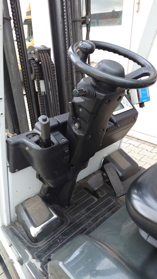 UniCarriers AG1N1L18Q - Електронавантажувач: фото 3 UniCarriers AG1N1L18Q - Електронавантажувач: фото 3