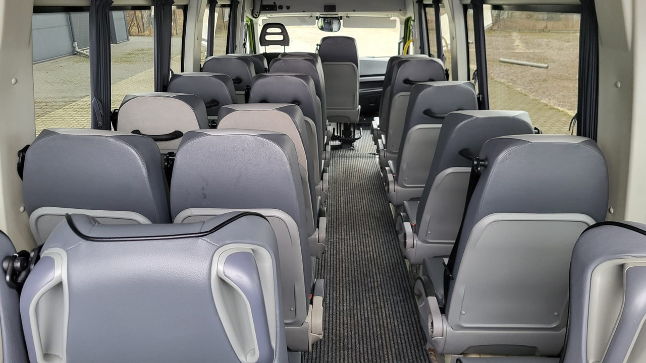 Мікроавтобус, Пасажирський фургон Iveco Daily 24 places + 4 standing: фото 14