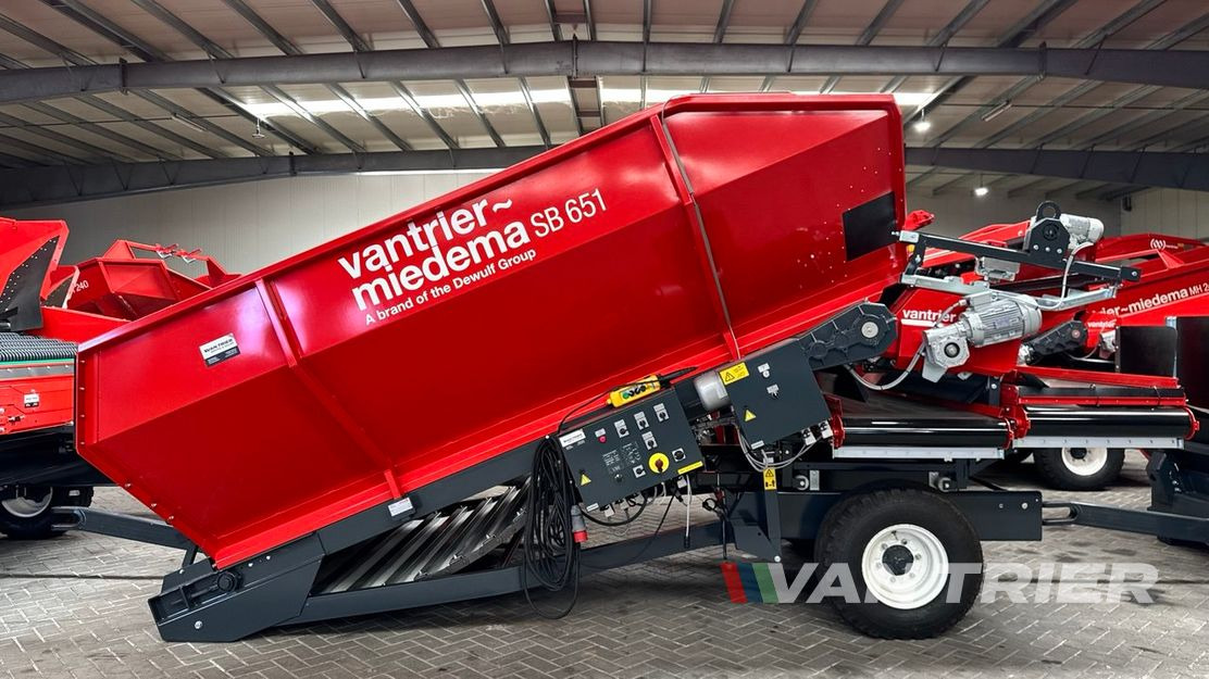 Miedema SB651 Receiving hopper - Обладнання для зберігання: фото 1 Miedema SB651 Receiving hopper - Обладнання для зберігання: фото 1