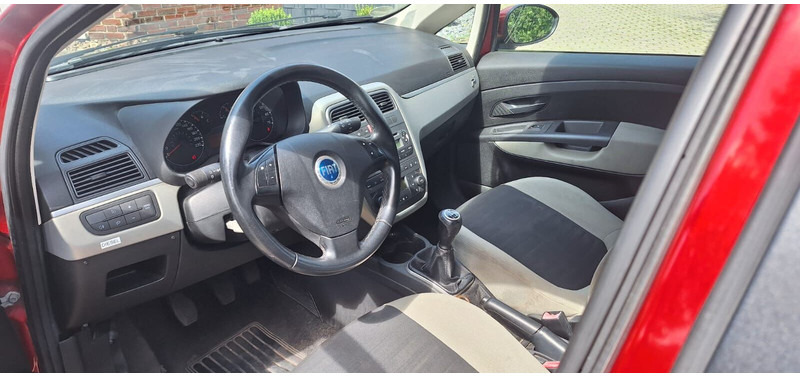 Хетчбек Fiat Punto: фото 6 Хетчбек Fiat Punto: фото 6