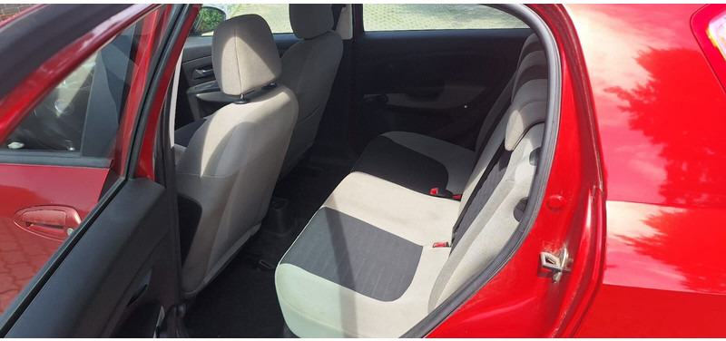 Хетчбек Fiat Punto: фото 7 Хетчбек Fiat Punto: фото 7