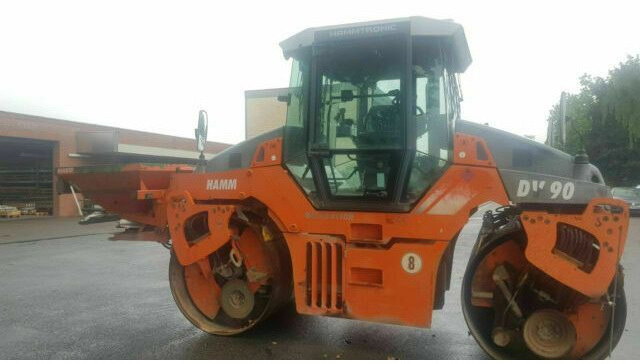 Hamm DV90 VO mit Streuer Klima German Maschine - Дорожній каток: фото 3 Hamm DV90 VO mit Streuer Klima German Maschine - Дорожній каток: фото 3