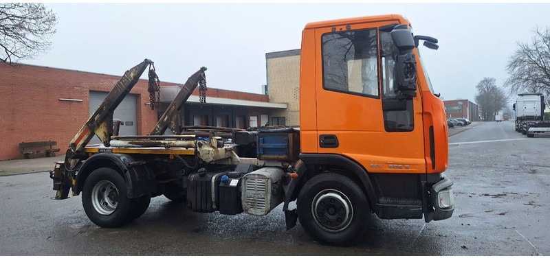 Iveco 80E18K 4x2 Absetzkipper - Скіповий навантажувач вантажівка: фото 4 Iveco 80E18K 4x2 Absetzkipper - Скіповий навантажувач вантажівка: фото 4
