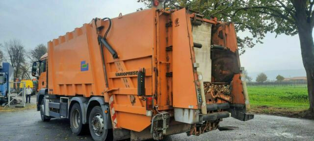 MAN 26.320 Müllwagen Faun Variopress - Сміттєвози: фото 4 MAN 26.320 Müllwagen Faun Variopress - Сміттєвози: фото 4