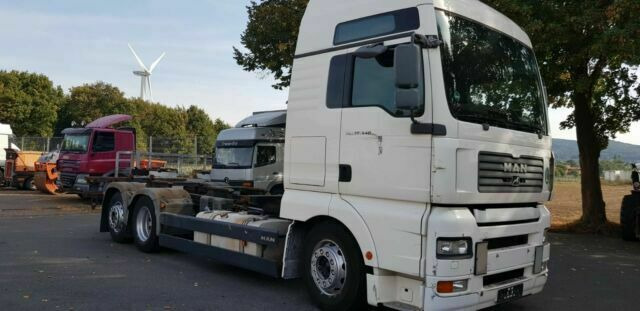MAN 26.440 TGA BDF 6x2 German Truck - Вантажівка шасі: фото 3 MAN 26.440 TGA BDF 6x2 German Truck - Вантажівка шасі: фото 3