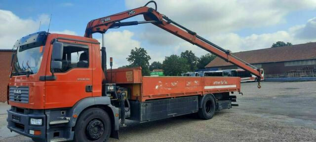 MAN TG-M18.280PS Hiab 111B-2 mit Funk - Бортова вантажівка/ Платформа, Вантажівка з маніпулятором: фото 3 MAN TG-M18.280PS Hiab 111B-2 mit Funk - Бортова вантажівка/ Платформа, Вантажівка з маніпулятором: фото 3