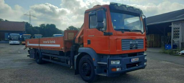 MAN TG-M18.280PS Hiab 111B-2 mit Funk - Бортова вантажівка/ Платформа, Вантажівка з маніпулятором: фото 2 MAN TG-M18.280PS Hiab 111B-2 mit Funk - Бортова вантажівка/ Платформа, Вантажівка з маніпулятором: фото 2