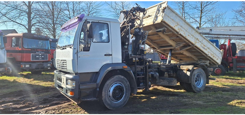 MAN TGM 18.220 4x2 3.S-Kipper mit Kran - Самоскид вантажівка, Вантажівка з маніпулятором: фото 2 MAN TGM 18.220 4x2 3.S-Kipper mit Kran - Самоскид вантажівка, Вантажівка з маніпулятором: фото 2