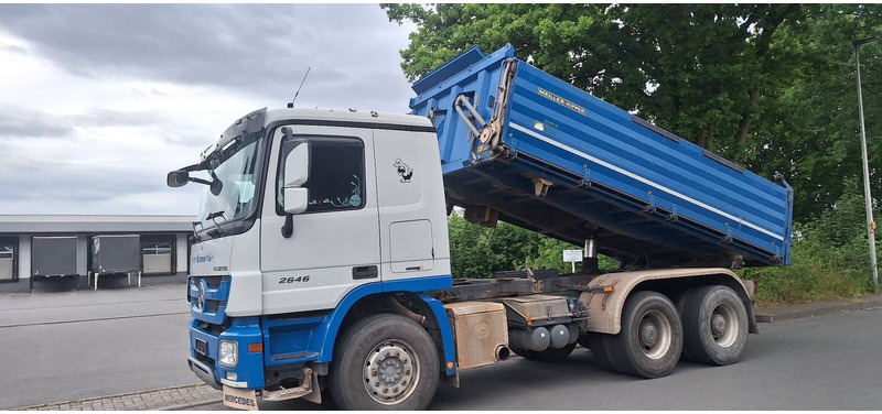 Mercedes-Benz Actros 2646 - Самоскид вантажівка: фото 2 Mercedes-Benz Actros 2646 - Самоскид вантажівка: фото 2