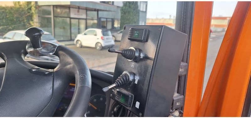 Mercedes-Benz Atego 1524 2 6-Zyl. 4x2 - Підмітально-прибиральна машина: фото 5 Mercedes-Benz Atego 1524 2 6-Zyl. 4x2 - Підмітально-прибиральна машина: фото 5