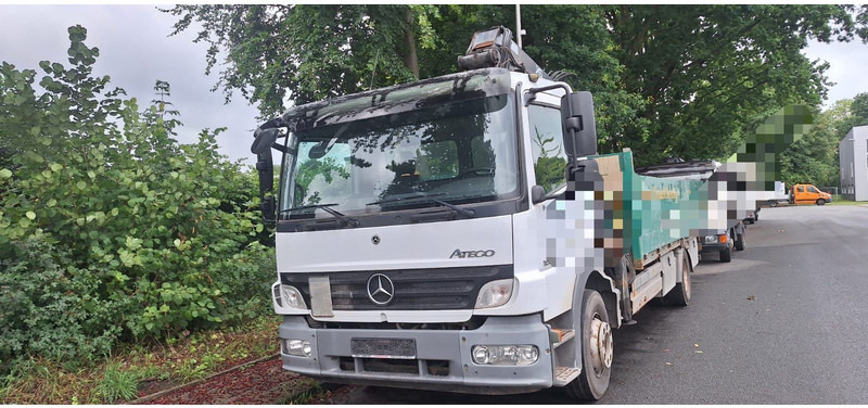Mercedes-Benz Atego Pritsche 1529 mit Kran - Самоскид вантажівка, Вантажівка з маніпулятором: фото 1 Mercedes-Benz Atego Pritsche 1529 mit Kran - Самоскид вантажівка, Вантажівка з маніпулятором: фото 1