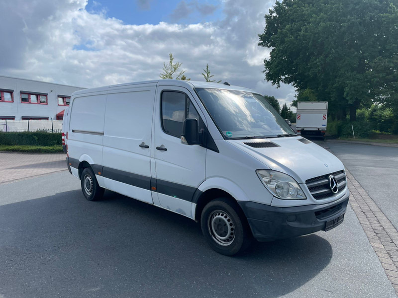 Mercedes-Benz Sprinter 315 - Суцільнометалевий фургон: фото 2 Mercedes-Benz Sprinter 315 - Суцільнометалевий фургон: фото 2