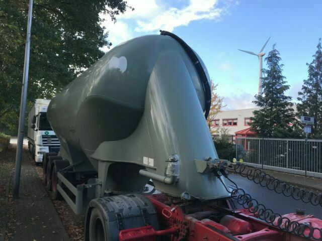 SPITZER SF 2734/2P Zement/Silo German Fahrzeug - Напівпричіп цистерна: фото 3 SPITZER SF 2734/2P Zement/Silo German Fahrzeug - Напівпричіп цистерна: фото 3