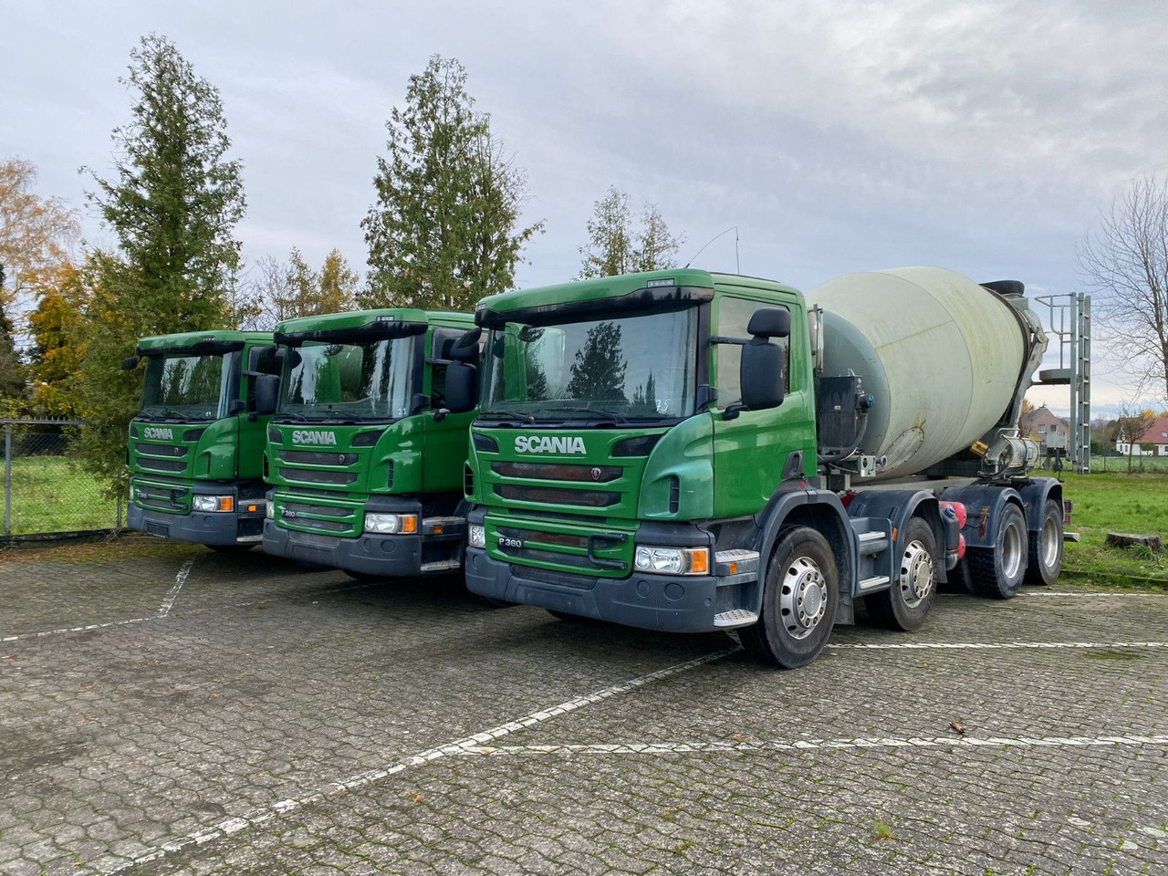 Scania 2x P360 Betonmischer 8x4 Blatt/Blatt E6 2 stück - Автобетонозмішувач: фото 1 Scania 2x P360 Betonmischer 8x4 Blatt/Blatt E6 2 stück - Автобетонозмішувач: фото 1