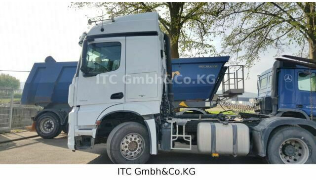 Mercedes-Benz 1840 Actros G.Haus-Hochdach German Truck Vollau - Тягач: фото 1 Mercedes-Benz 1840 Actros G.Haus-Hochdach German Truck Vollau - Тягач: фото 1