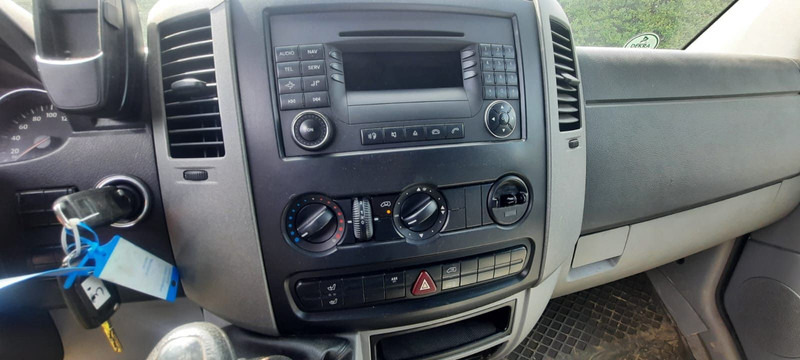Volkswagen Crafter TDI Lang/Klima 3-Sitzer - Суцільнометалевий фургон: фото 5 Volkswagen Crafter TDI Lang/Klima 3-Sitzer - Суцільнометалевий фургон: фото 5