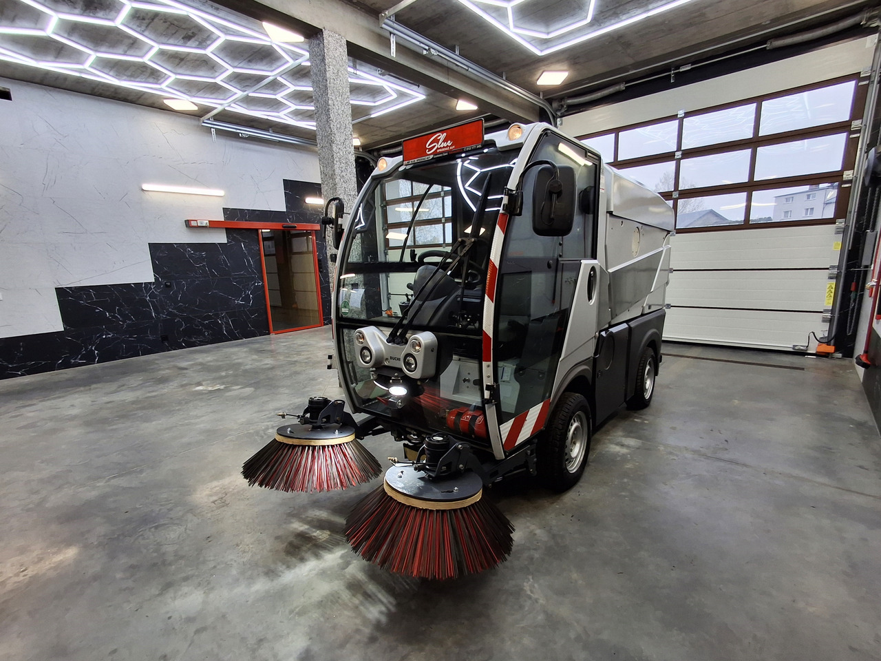 Bucher CityCat 1000 Zamiatarka Kehrmaschine PM10 - Підмітально-прибиральна машина: фото 2 Bucher CityCat 1000 Zamiatarka Kehrmaschine PM10 - Підмітально-прибиральна машина: фото 2