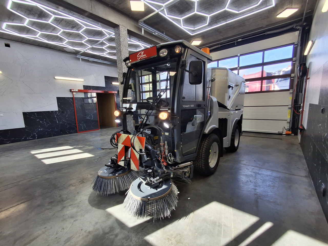 HAKO Citymaster 1600 Kehrmaschine Zamiatarka PM2.5 Euro 6 2019r - Підмітально-прибиральна машина: фото 5 HAKO Citymaster 1600 Kehrmaschine Zamiatarka PM2.5 Euro 6 2019r - Підмітально-прибиральна машина: фото 5