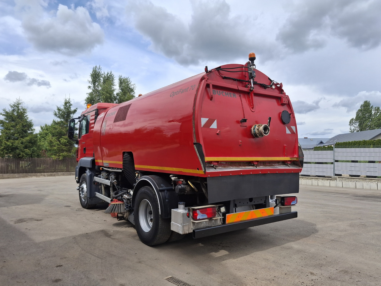 MAN TGS 18.320 Zamiatarka Kehrmaschine BUCHER 2 Motoren Karcher Szczotki L/R - Підмітально-прибиральна машина: фото 4 MAN TGS 18.320 Zamiatarka Kehrmaschine BUCHER 2 Motoren Karcher Szczotki L/R - Підмітально-прибиральна машина: фото 4