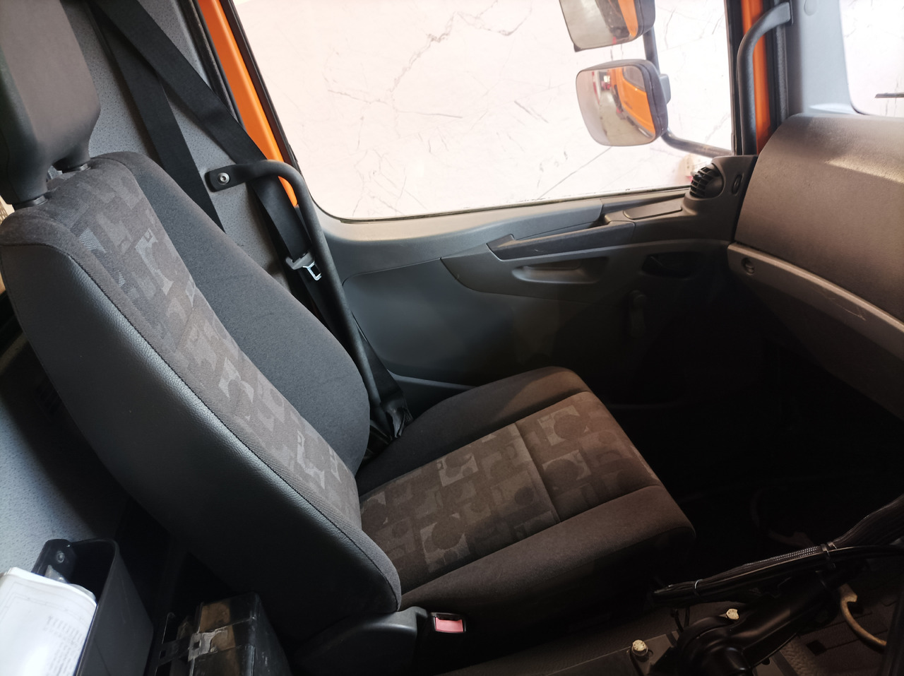 Підмітально-прибиральна машина MERCEDES-BENZ Atego 1018 Zamiatarka Kehrmaschine BUCHER Szczotki L/R PM10 2 Silniki 2012r: фото 21 Підмітально-прибиральна машина MERCEDES-BENZ Atego 1018 Zamiatarka Kehrmaschine BUCHER Szczotki L/R PM10 2 Silniki 2012r: фото 21