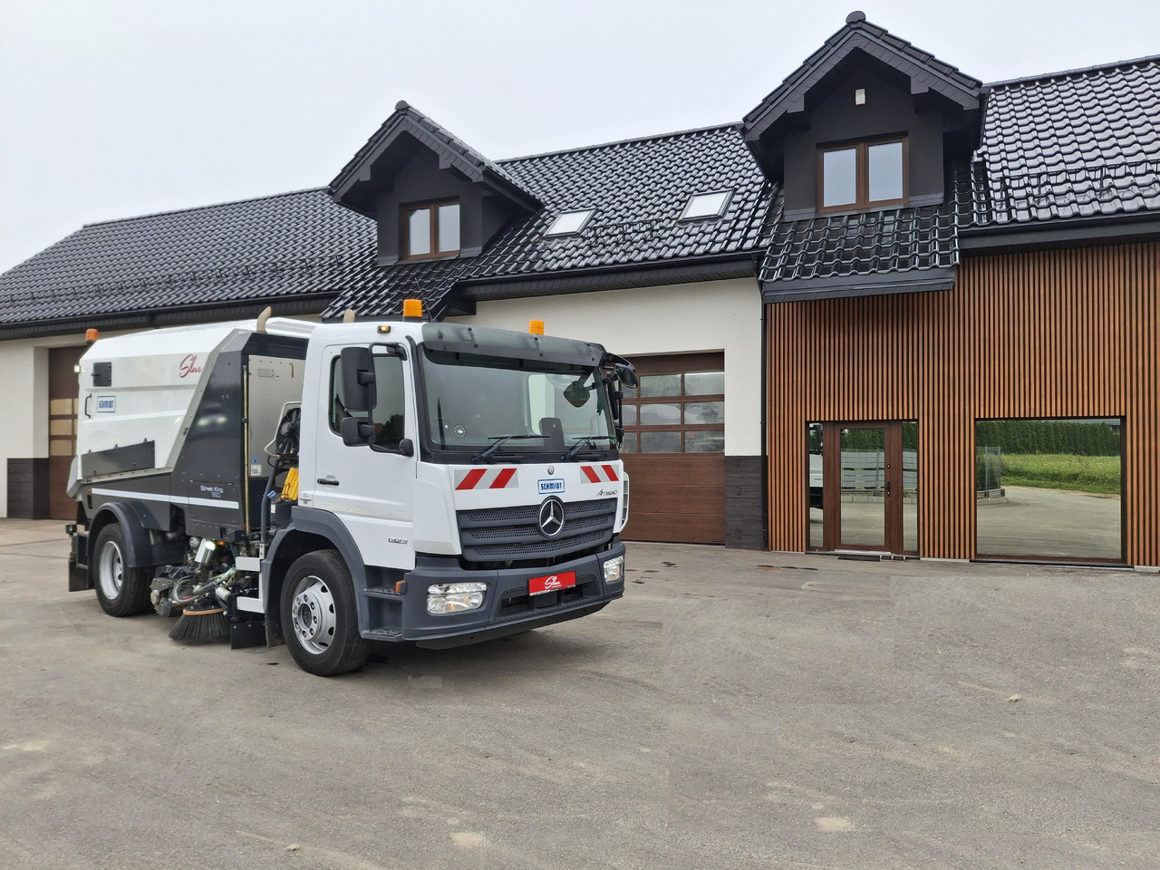 MERCEDES-BENZ Atego 1523 Zamiatarka Kehrmaschine Schmidt Street King 660 Euro 6 PM10 2 Motoren Szczotki L/R 2016r - Підмітально-прибиральна машина: фото 1 MERCEDES-BENZ Atego 1523 Zamiatarka Kehrmaschine Schmidt Street King 660 Euro 6 PM10 2 Motoren Szczotki L/R 2016r - Підмітально-прибиральна машина: фото 1