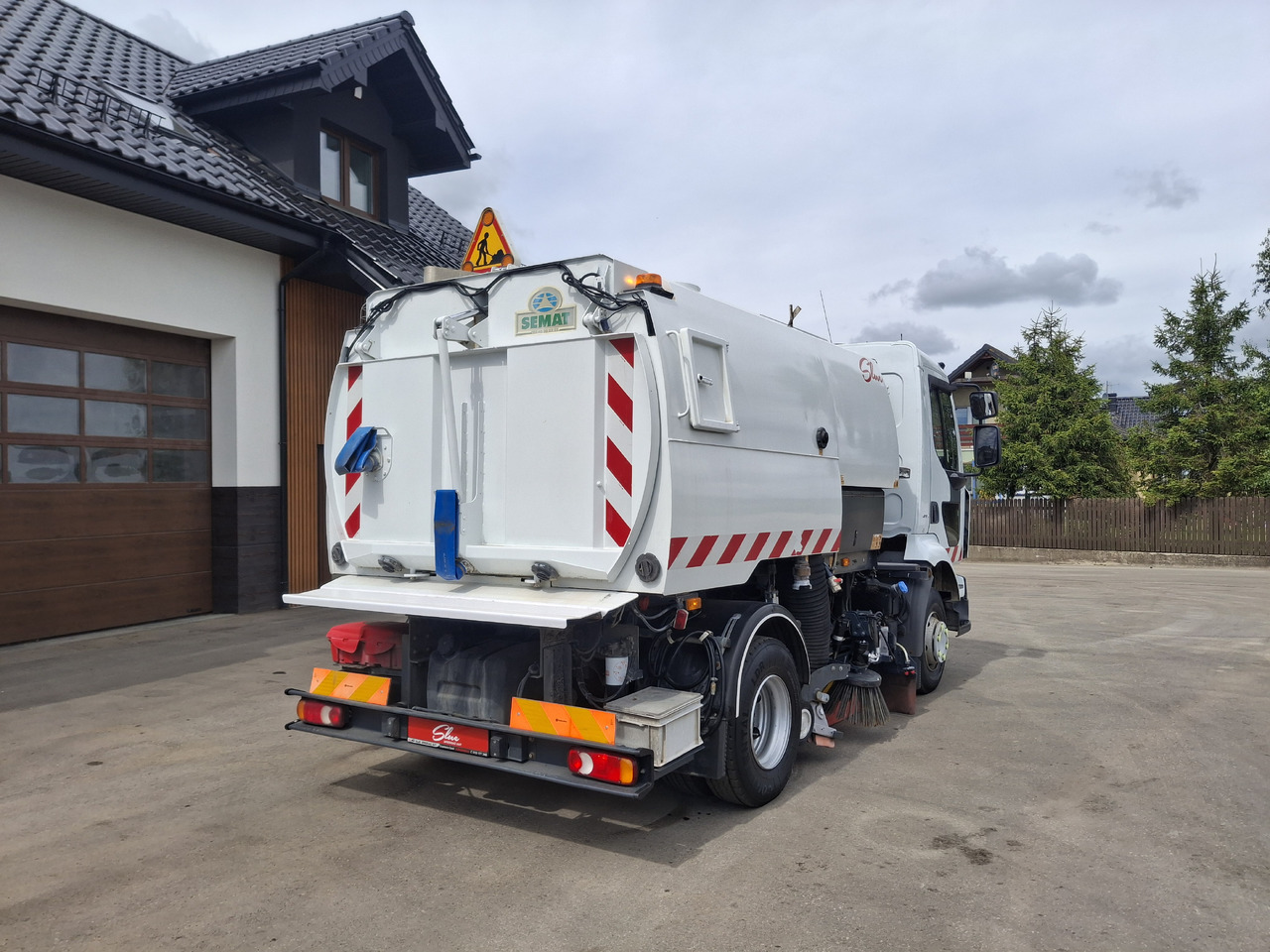 RENAULT Midlum 220 Zamiatarka Kehrmaschine Johnston L/R 2 Motoren 2 Silniki - Підмітально-прибиральна машина: фото 5 RENAULT Midlum 220 Zamiatarka Kehrmaschine Johnston L/R 2 Motoren 2 Silniki - Підмітально-прибиральна машина: фото 5