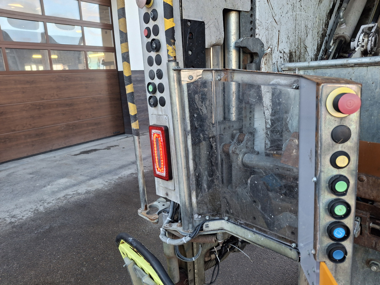 Renault D26 Śmieciarka Mullwagen Environnement VR5 LEV Euro 6 - Сміттєвози: фото 5 Renault D26 Śmieciarka Mullwagen Environnement VR5 LEV Euro 6 - Сміттєвози: фото 5