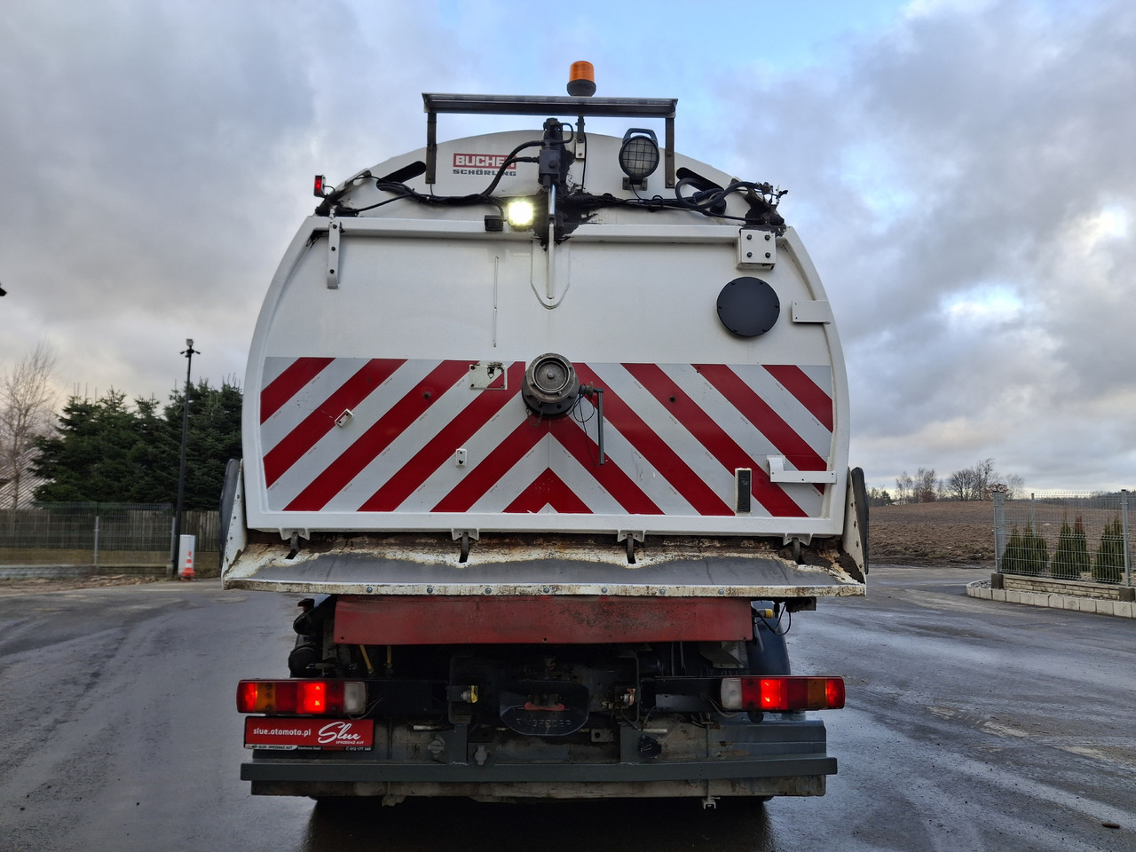 SCANIA 94G Zamiatarka Kehrmaschine BUCHER L/R Frontbürste 2 Motoren Odchwaszczarka Przednia Szczotka - Підмітально-прибиральна машина: фото 4 SCANIA 94G Zamiatarka Kehrmaschine BUCHER L/R Frontbürste 2 Motoren Odchwaszczarka Przednia Szczotka - Підмітально-прибиральна машина: фото 4