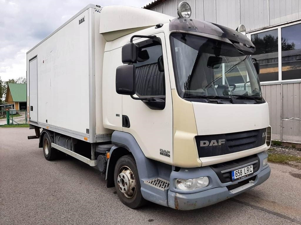 DAF FA 45.180 4X2 KITCHEN - Вантажівка з закритим кузовом: фото 4 DAF FA 45.180 4X2 KITCHEN - Вантажівка з закритим кузовом: фото 4