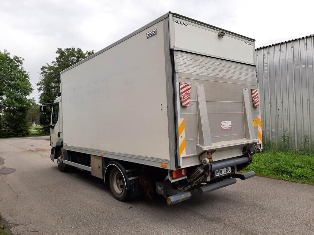 DAF FA 45.180 4X2 KITCHEN - Вантажівка з закритим кузовом: фото 2 DAF FA 45.180 4X2 KITCHEN - Вантажівка з закритим кузовом: фото 2