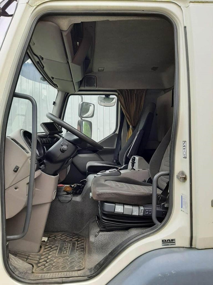 DAF FA 45.180 4X2 KITCHEN - Вантажівка з закритим кузовом: фото 5 DAF FA 45.180 4X2 KITCHEN - Вантажівка з закритим кузовом: фото 5