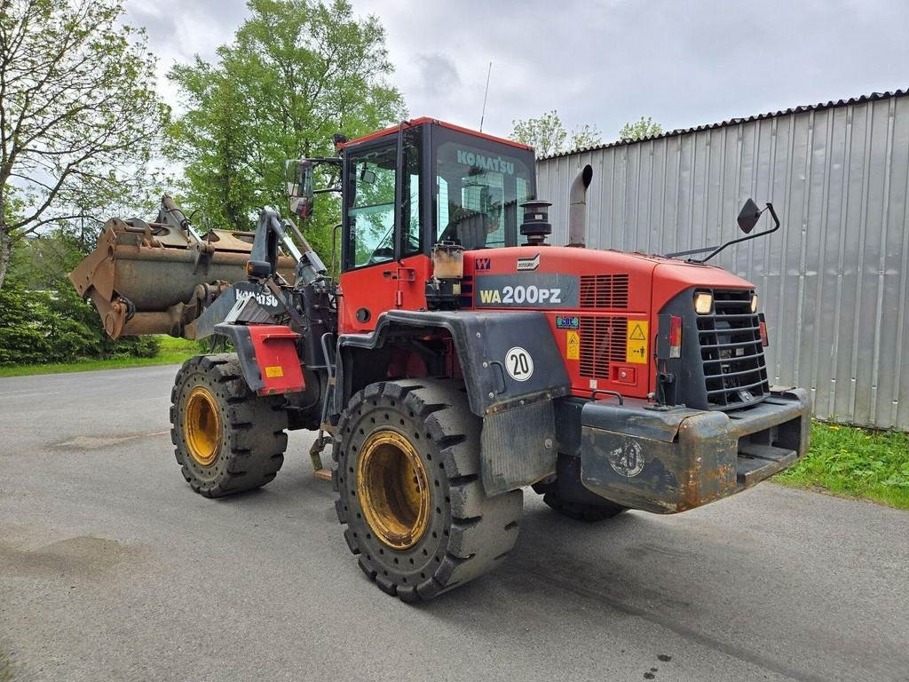 Komatsu WA200PZ-6 - Колісний навантажувач: фото 2 Komatsu WA200PZ-6 - Колісний навантажувач: фото 2