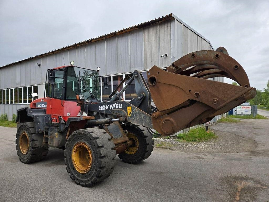 Komatsu WA200PZ-6 - Колісний навантажувач: фото 4 Komatsu WA200PZ-6 - Колісний навантажувач: фото 4