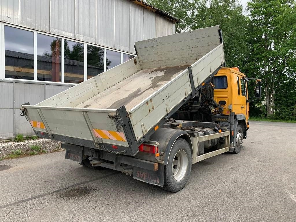 Volvo FL615 + HIAB 027-2 - Самоскид вантажівка: фото 4 Volvo FL615 + HIAB 027-2 - Самоскид вантажівка: фото 4