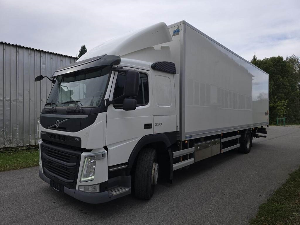 Volvo FM330 4X2 - Вантажівка з закритим кузовом: фото 1 Volvo FM330 4X2 - Вантажівка з закритим кузовом: фото 1