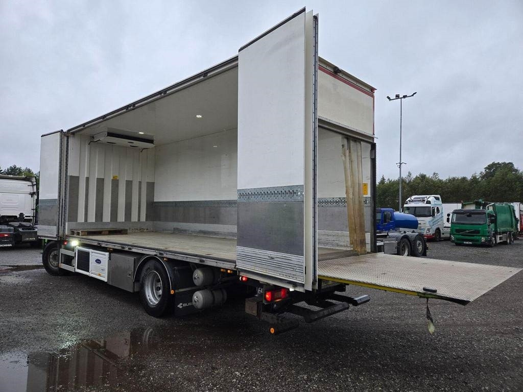 Volvo FM370 4X2 CARRIER 1150 SIDEOPENING - Рефрижератор вантажівка: фото 3 Volvo FM370 4X2 CARRIER 1150 SIDEOPENING - Рефрижератор вантажівка: фото 3
