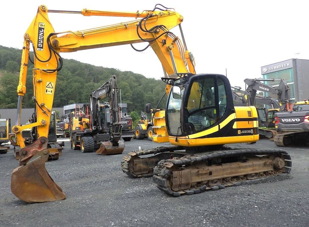 JCB JZ 235 LC - Гусеничний екскаватор: фото 1 JCB JZ 235 LC - Гусеничний екскаватор: фото 1