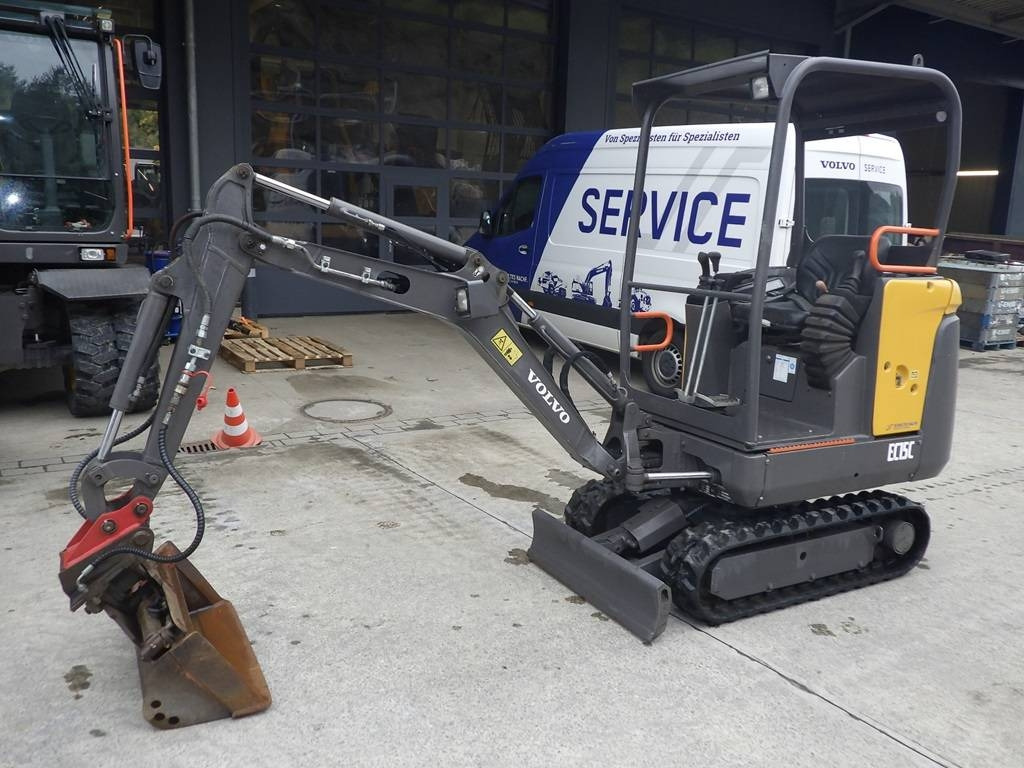 Volvo EC 15 C - Міні-екскаватор: фото 1 Volvo EC 15 C - Міні-екскаватор: фото 1