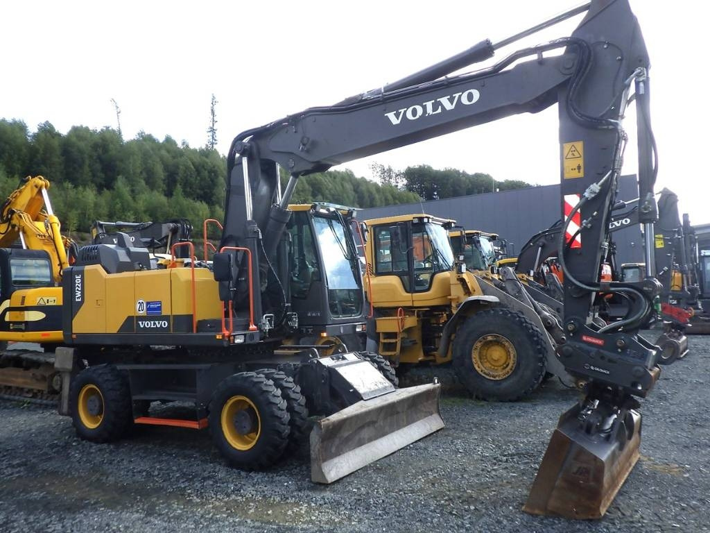 Volvo EW 220 E - Колісний екскаватор: фото 3 Volvo EW 220 E - Колісний екскаватор: фото 3