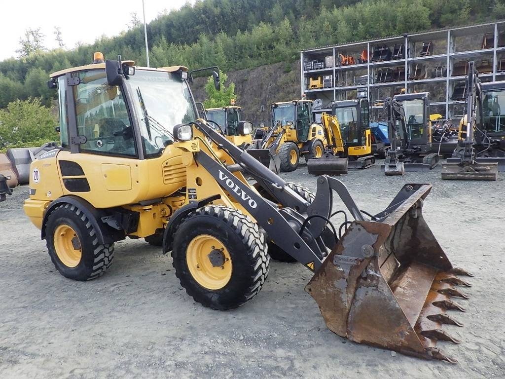 Volvo L 25 F - Колісний навантажувач: фото 3 Volvo L 25 F - Колісний навантажувач: фото 3