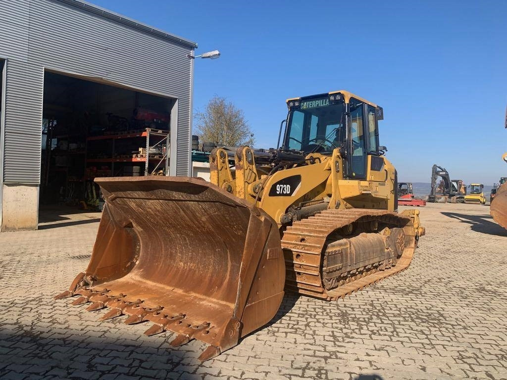 CAT 973 D - Гусеничний навантажувач: фото 1 CAT 973 D - Гусеничний навантажувач: фото 1