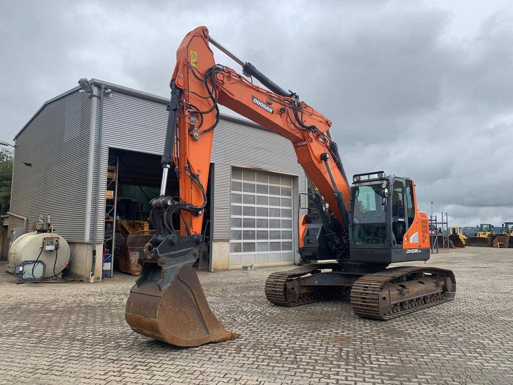 Doosan DX 235 LCR-5 - Гусеничний екскаватор: фото 1 Doosan DX 235 LCR-5 - Гусеничний екскаватор: фото 1