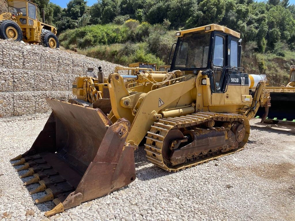 CAT 963B - Гусеничний навантажувач: фото 2 CAT 963B - Гусеничний навантажувач: фото 2