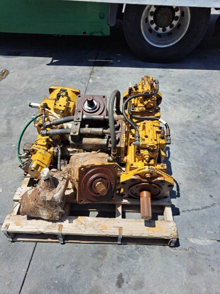 HYDRAULIC PUMPS AND ROTATION HYDROMOTOR FOR CAT 38 - Гідронасос в категорії Будівельна техніка: фото 3 HYDRAULIC PUMPS AND ROTATION HYDROMOTOR FOR CAT 38 - Гідронасос в категорії Будівельна техніка: фото 3