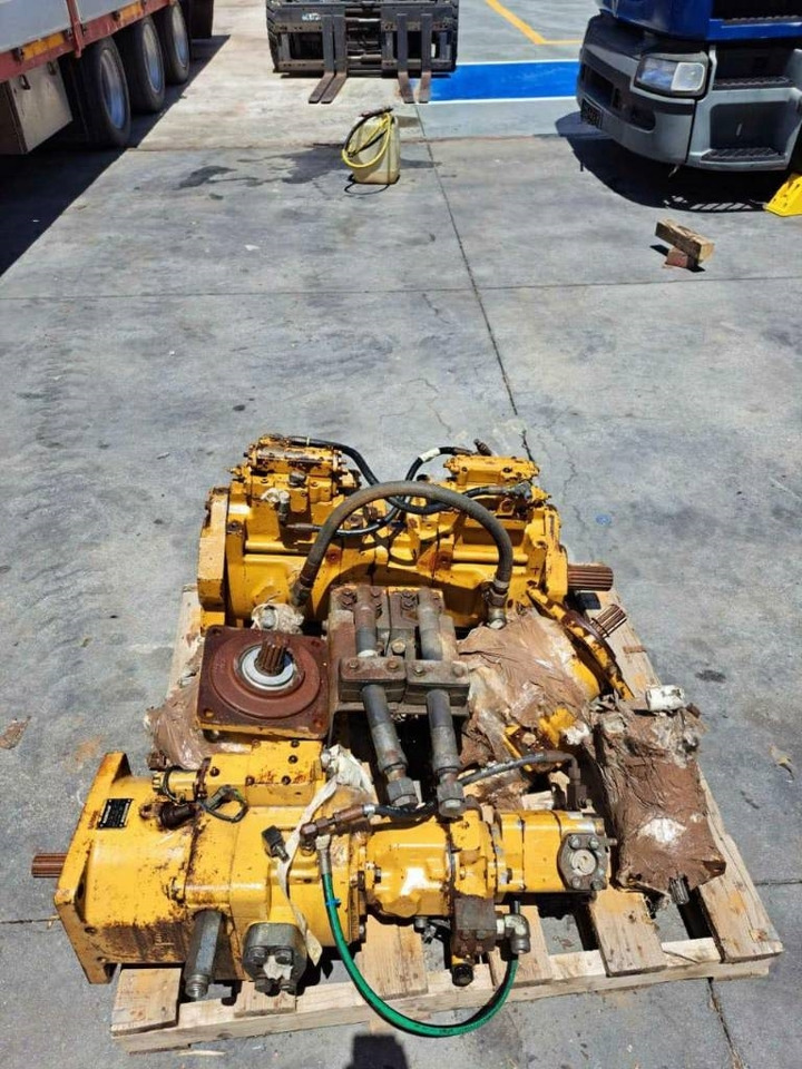 HYDRAULIC PUMPS AND ROTATION HYDROMOTOR FOR CAT 38 - Гідронасос в категорії Будівельна техніка: фото 2 HYDRAULIC PUMPS AND ROTATION HYDROMOTOR FOR CAT 38 - Гідронасос в категорії Будівельна техніка: фото 2