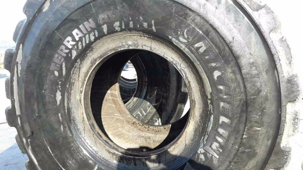 Michelin 29,5R25 X-SUPER TERRAIN /AD - Шина: фото 2 Michelin 29,5R25 X-SUPER TERRAIN /AD - Шина: фото 2